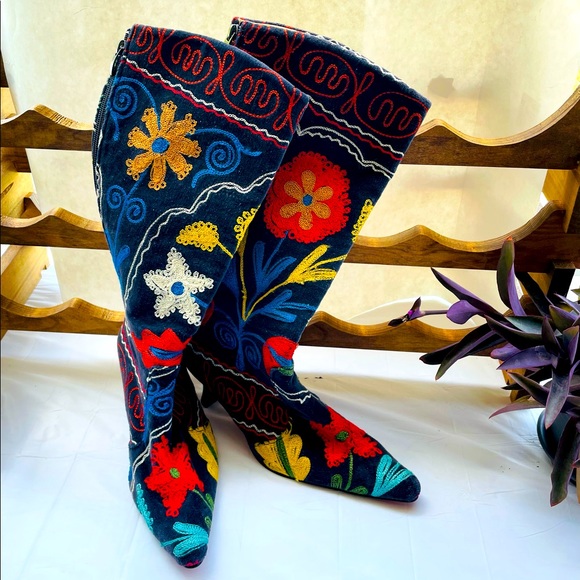 O’ Suzani Boots Turkish Embroidered US 6, EU 37. - Picture 3 of 8